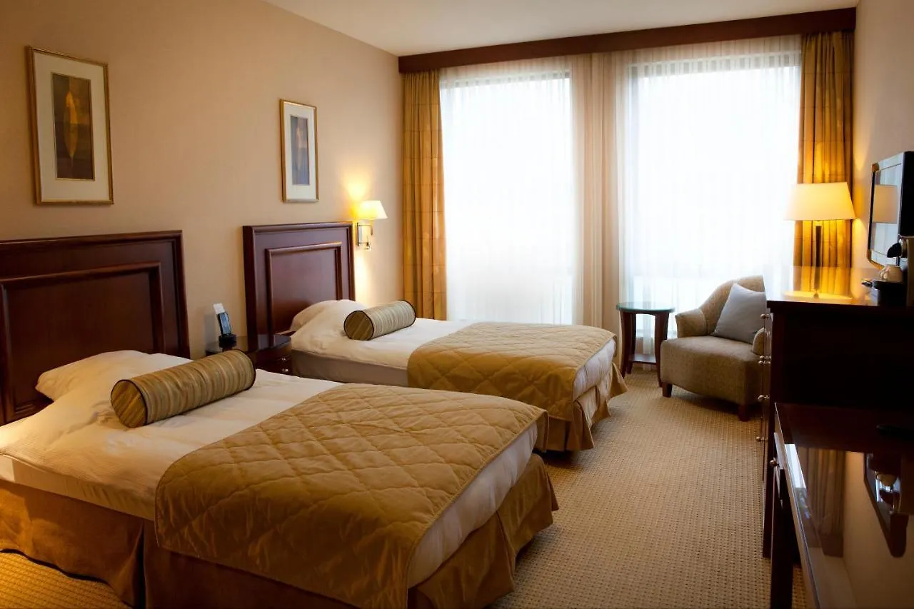 Skotel Amsterdam, Hotelschool The Hague アムステルダム